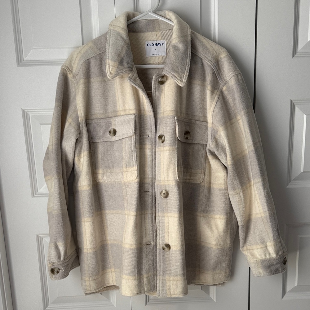 OLD NAVY // HEAVY WEIGHT PLAID SHACKET